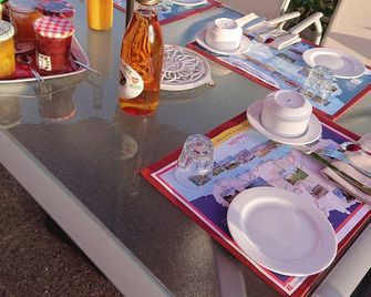 Joyeux Reveil - Courseulles-sur-Mer - Patio