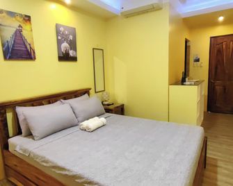 Inn Ka Kay Mame near SM City Puerto Princesa - Puerto Princesa
