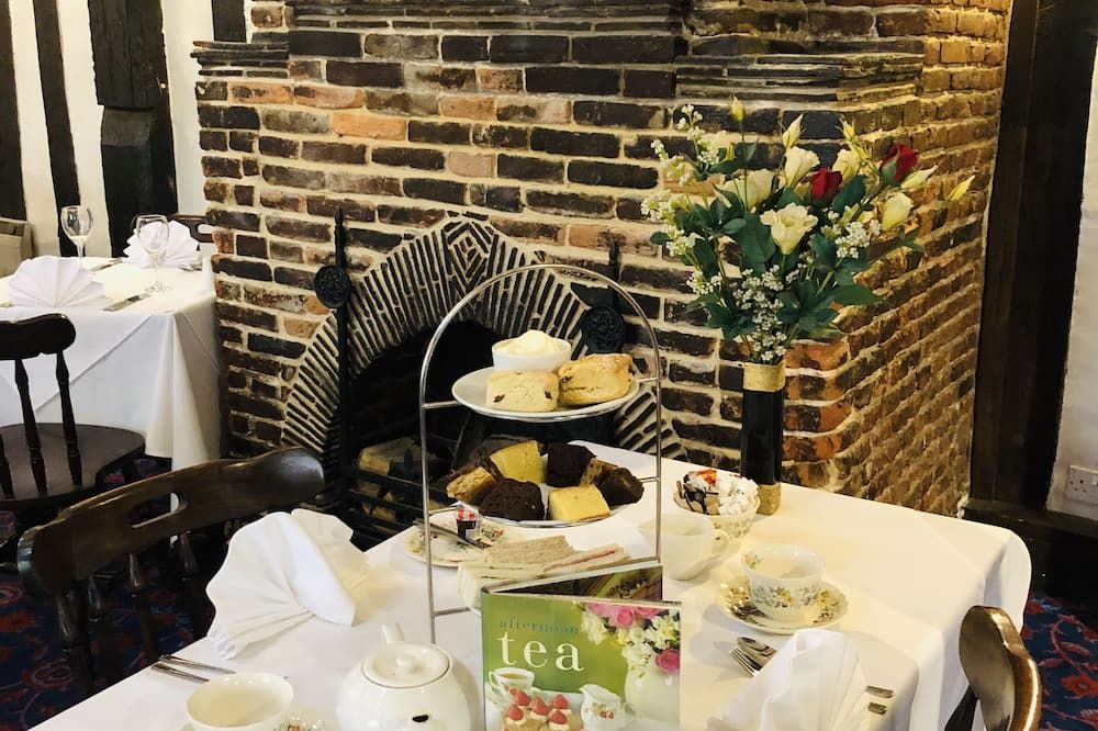 Brook Red Lion Hotel - Colchester