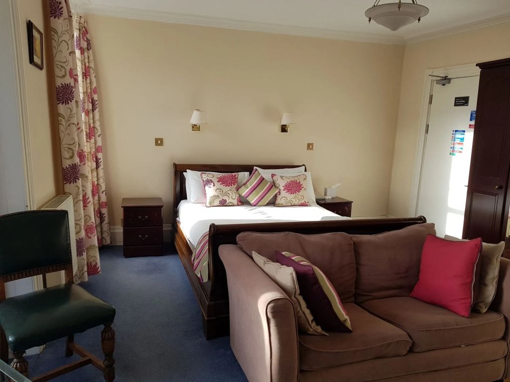 Harry's Hotel - Aberystwyth
