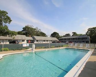 Skaket Beach Motel - Orleans - Pool