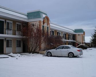 Sequim West Inn - Sequim - Building