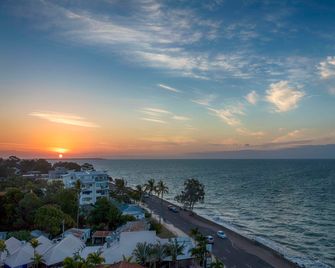 Oaks Hervey Bay Resort and Spa - Hervey Bay - Byggnad