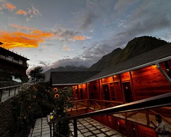 Blue Poppy Premier Joshimath - Joshīmath - Edificio