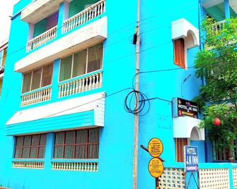 Hotel J K Inn Puri - Puri - Gebäude