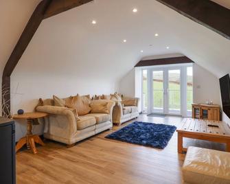 Bryn Eglwys Cottage - Tywyn - Living room