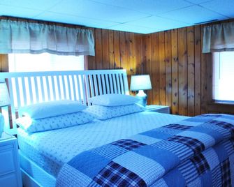 Beautiful Cottage Just minutes from The Twin Lakes & Beach - Lewiston - Habitación