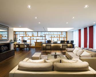 Yeouido Park Centre, Seoul - Marriott Executive Apartments - Seoul - Lounge
