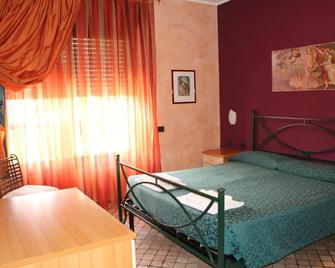 Da Mariuccia - Robecchetto con Induno - Habitación