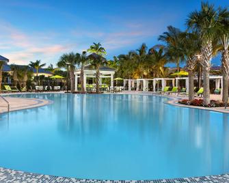Hilton Garden Inn Key West / The Keys Collection - Key West - Piscina
