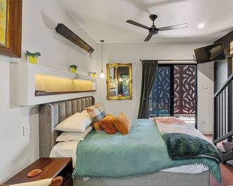 Cabane Treehouse Retreat with Mountain Views - Beechmont