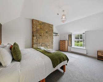 Host & Stay - The Staffordshire Knot - Buxton - Bedroom