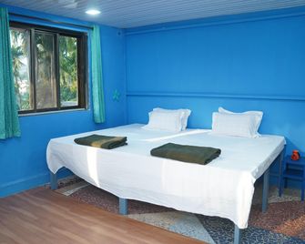 Dr. Vijeta's Wellness Retreat - Alibag - Bedroom