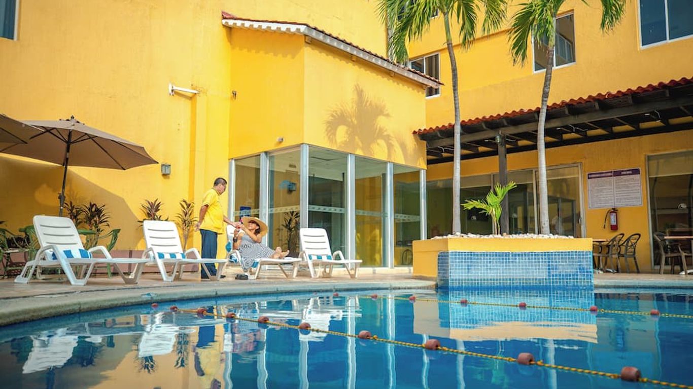 Hotel Hostal De Cortes