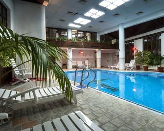 Hotel Tanne - บันสโก - สระว่ายน้ำ