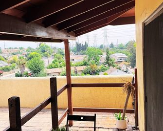 Peaceful 1 Bedroom Retreat in Pleasant Hillside Sgv - Rosemead - Balcony