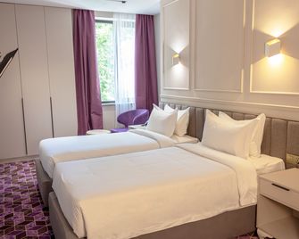 Orient Hotel Bishkek - Biskek
