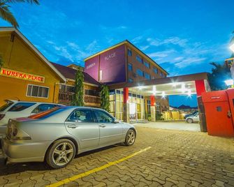 Eureka Place Hotel Kampala - Kampala - Edificio