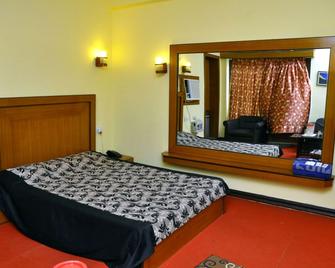 Hotel Seagull - Digha - Bedroom