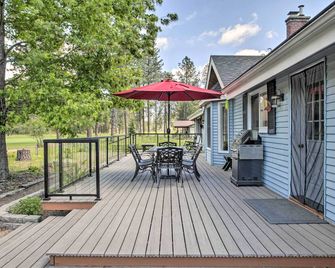 All-Seasons Chewelah Home Fish, Golf and Ski! - Chewelah - Patio