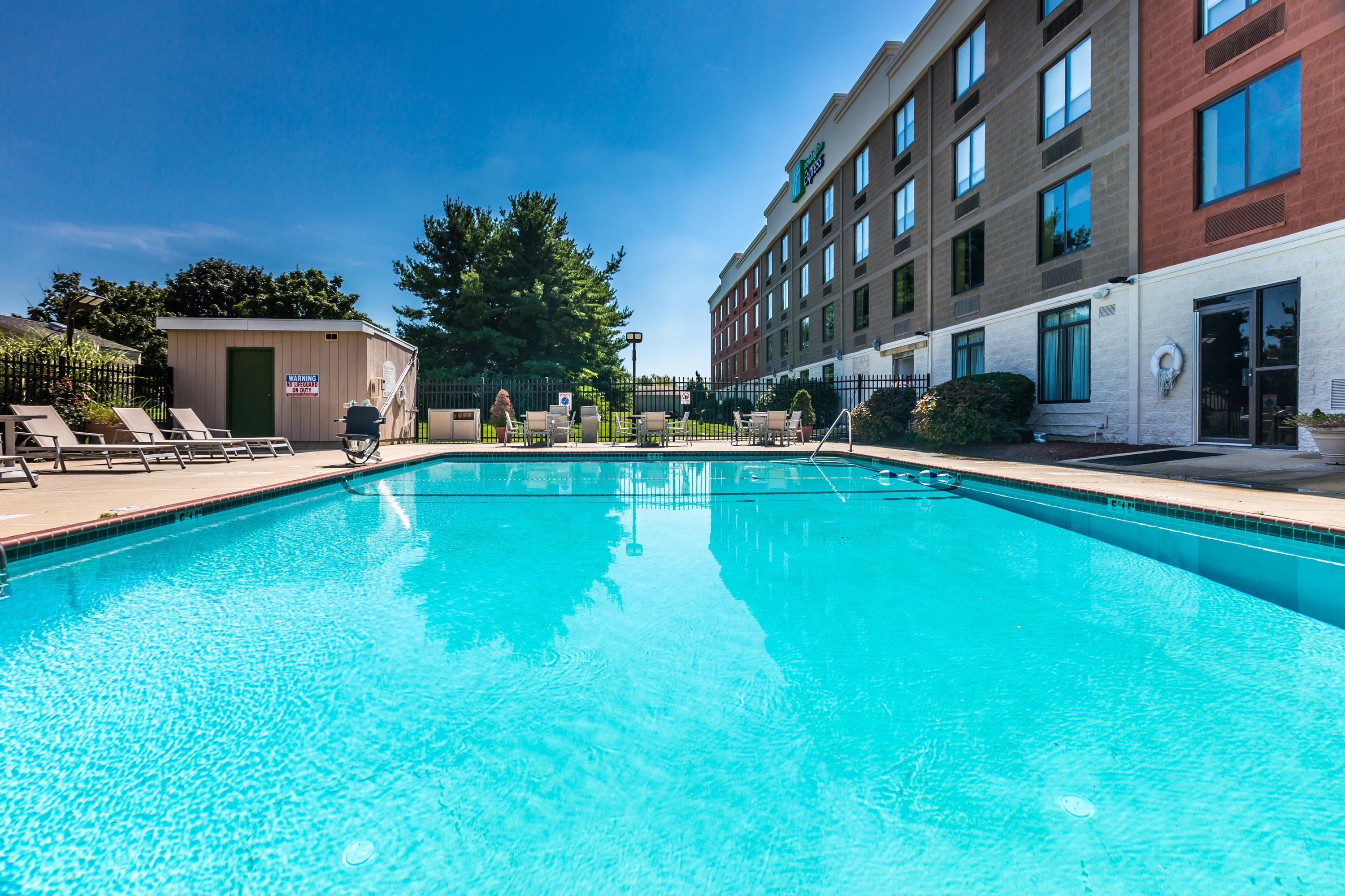 Holiday Inn Express Exton - Great Valley By IHG - Exton - Piscina