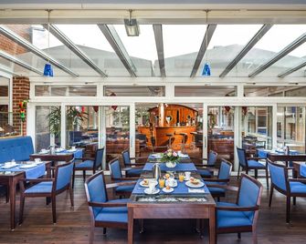 Hotel Haus Seeschwalbe - קוקסהאבן - מסעדה