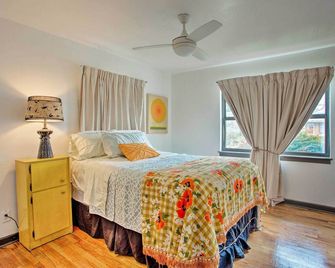 Pet-Friendly River District Gem 5 Mi to Stockyards - Fort Worth - Bedroom