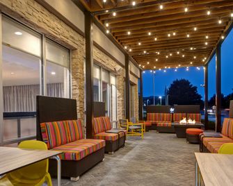 Home2 Suites by Hilton Carmel Indianapolis - Carmel - Binnenhof
