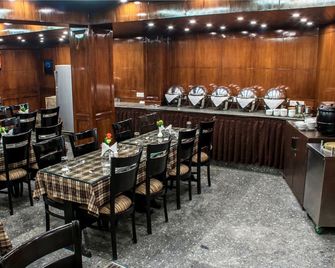 Hotel Pacific - Srinagar - Restaurant