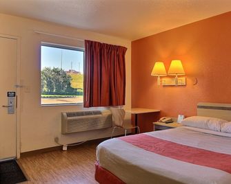 Motel 6 Bismarck - Bismarck - Schlafzimmer