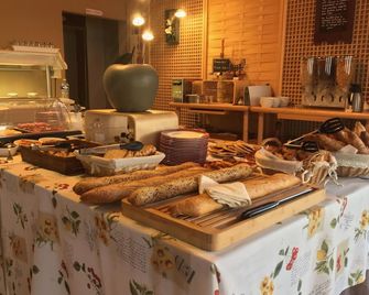 Hotel Les Ambres - Roussillon - Buffet