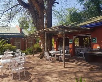 Garden View Lodge - Mahikeng - Patio