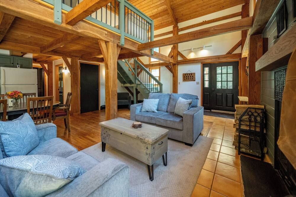 Deep Creek Cabin with Hot Tub + Fire Pit