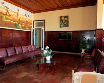 Hotel H Itanhaém - Itanhaém - Sala de estar