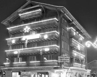 Hotel Walliserhof - The Dom Collection - Grächen - Gebäude