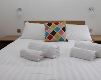 Flexistay Leicester Gable Aparthotel - Leicester - Habitación