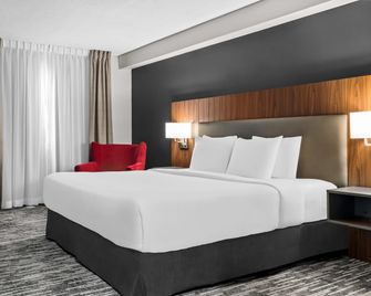 Country Inn & Suites by Radisson, Winnipeg, MB - Winnipeg - Bedroom