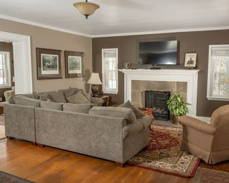 Seven Oaks Estate Ohio - New Philadelphia - Sala de estar