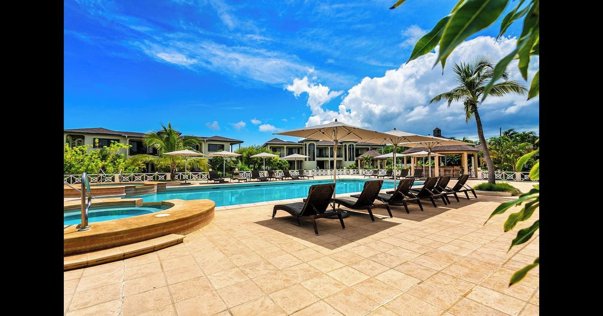 Paradise Cove Resort