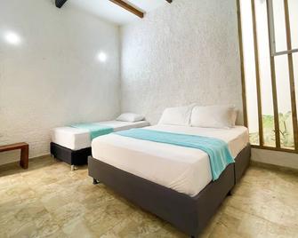 Hotel Ayenda Palmas del Río - Mompos - Bedroom
