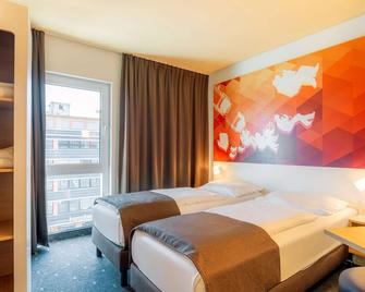 B&B Hotel Stuttgart-Bad Cannstatt - Stuttgart - Habitación