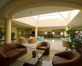 Side Palm D'or Hotel - Side - Lobby