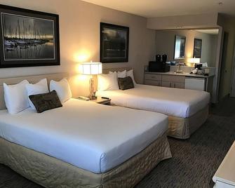 Group Escape! Two Comfy Units, Pool, Sauna - Warrenton - Soverom