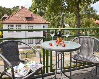 Spar Apartment mit 2 Schlafzimmern - Aparthotel Tropenhaus Bansin - Heringsdorf - Balkon