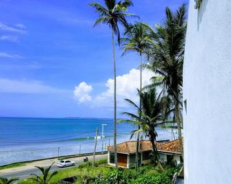 Villa Yuvin - Matara - Beach