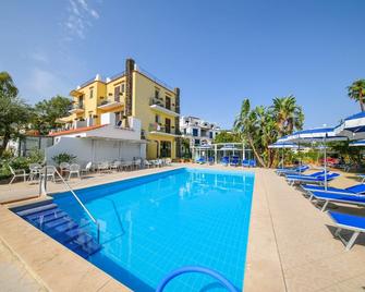 Hotel Terme Principe - Ischia - Pool