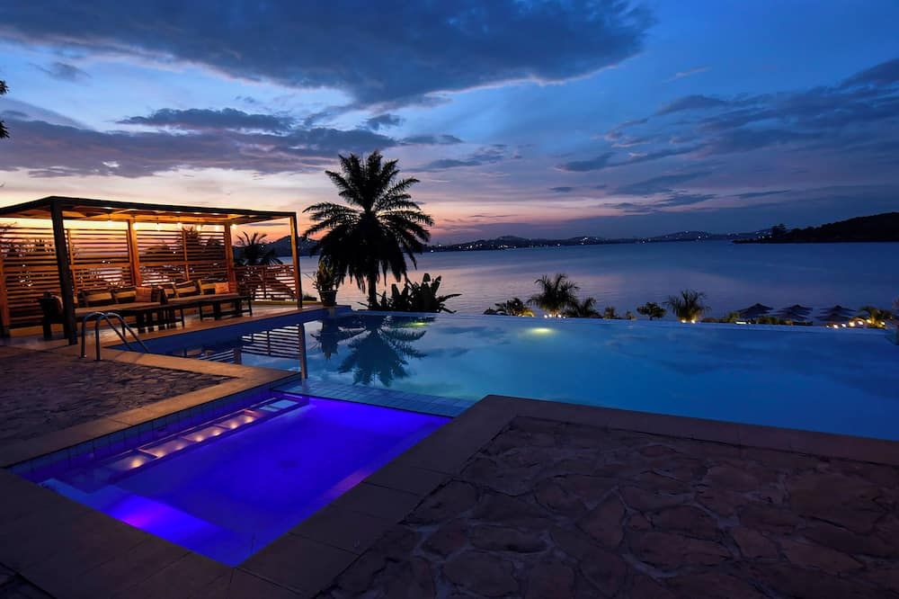 Divine Resort & Spa - קמפאלה - בריכה