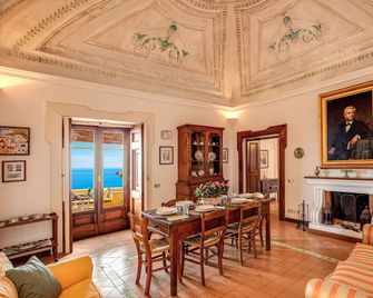 Casa Marina - Positano - Dining room