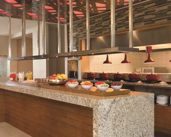 Hyatt Place San Jose Pinares - Curridabat - Buffet