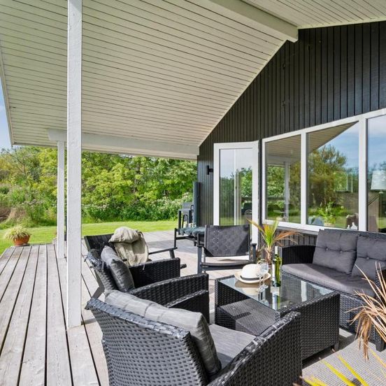 Beautiful 6-Person Holiday Home With Spa Near The Beach Perfect For Relaxation – Ebeltoft